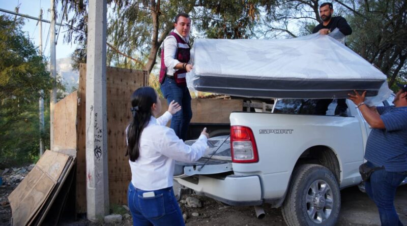 Apoya Manuel Guerra Cavazos a vecinos afectados por incendio en colonia Avance Popular