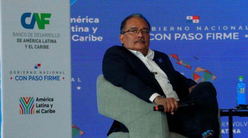 Posiciona Mijes en Foro Internacional su gobierno digital como motor de inversión