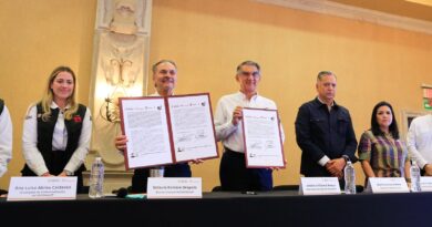 Reconoce Infonavit a Américo Villarreal por liderazgo en construcción de viviendas