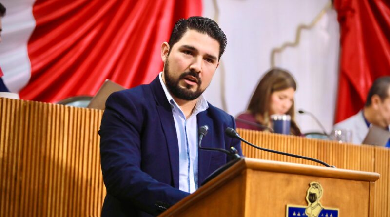 Urge fortalecer la prevención del suicidio en escuelas