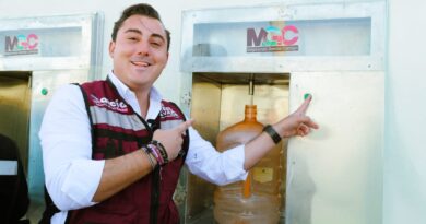 Instala García primer punto de agua purificada gratuita