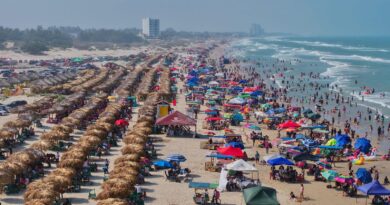 Turistas de CDMX y NL desbordan playas tamaulipecas