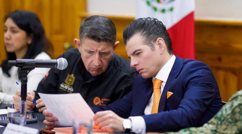 Supervisa Miguel Flores capacitación de Protección Civil en tu Escuela