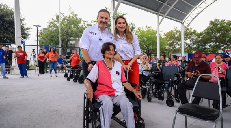 Rebasa Monterrey los 4 mil aparatos entregados a personas con discapacidad