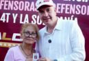 Entrega Waldo 400 credenciales a defensores de la 4T 