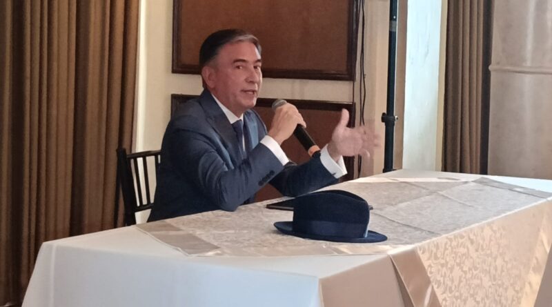 Aldo Fasci busca tender puentes entre fuerzas políticas rumbo a 2027