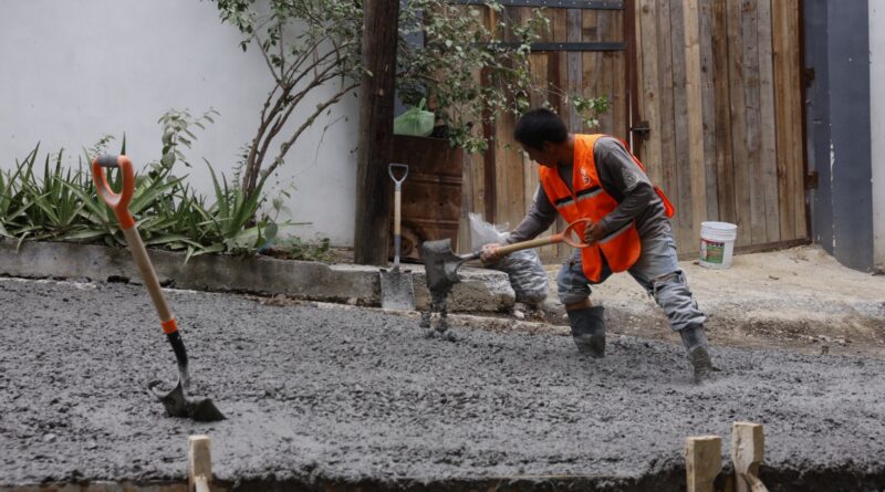Rehabilita Guadalupe calles de Rincón de la Sierra con concreto hidráulico