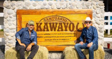 Mike Flores anuncia inauguración de santuario para caballos Kawayo