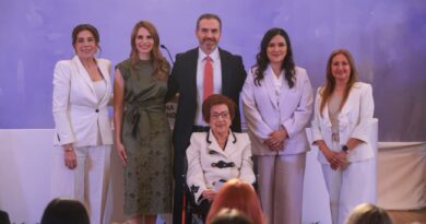 Reconoce Monterrey a mujeres destacadas con Medalla “María Elena Chapa”