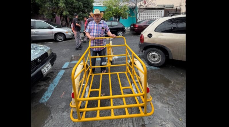 Apoya Santa Catarina a comerciantes de mercado afectados por lluvias