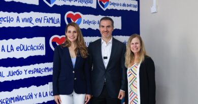 Visita cónsul de EU instalaciones renovadas de PAPTI
