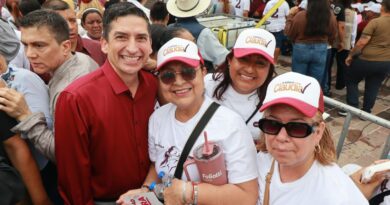 Felipe escucha a la gente “de a pie” en Informe de Presidenta Sheinbaum