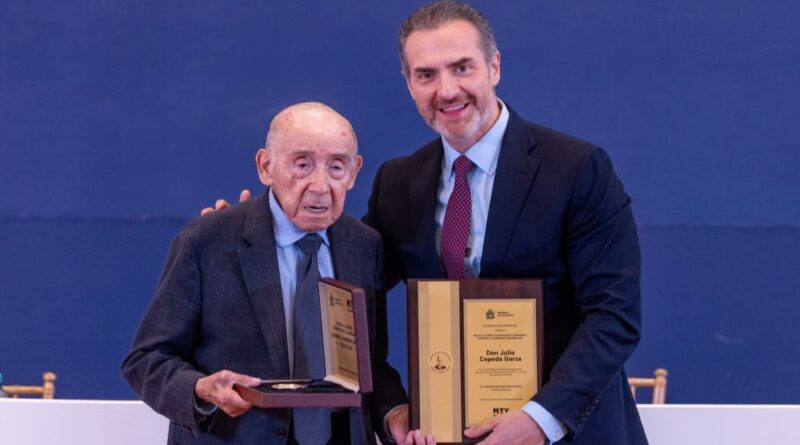 Reconoce Monterrey trayectoria empresarial de Julio Cepeda