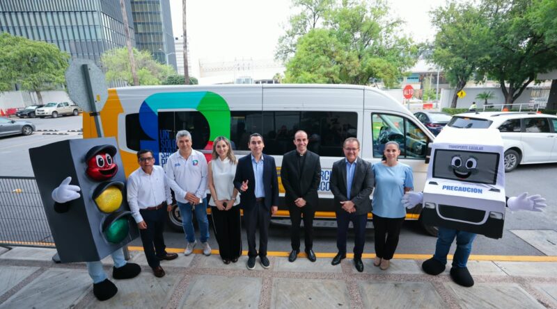 Amplía San Pedro red de Circuitos Escolares con nueva ruta al Colegio Irlandés Amplía San Pedro red de Circuitos Escolares con nueva ruta al Colegio Irlandés