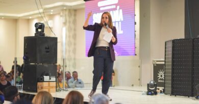 Comienza Clara Luz asambleas informativas como coordinadora de la 4T