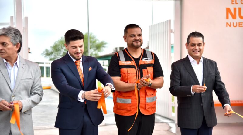 NL, primer lugar en educación; entrega Gobernador secundaria, cancha y kits escolares en Cadereyta
