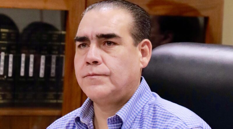 Busca Heriberto Treviño cerrar vacío legal en litigios laborales del servicio civil