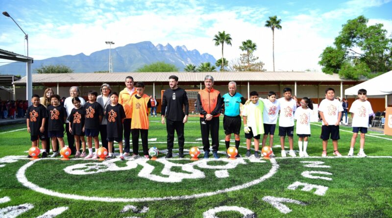 Entrega Gobernador cancha polideportiva en Escuela “Anastacio Treviño”; ya suman 651 en NL